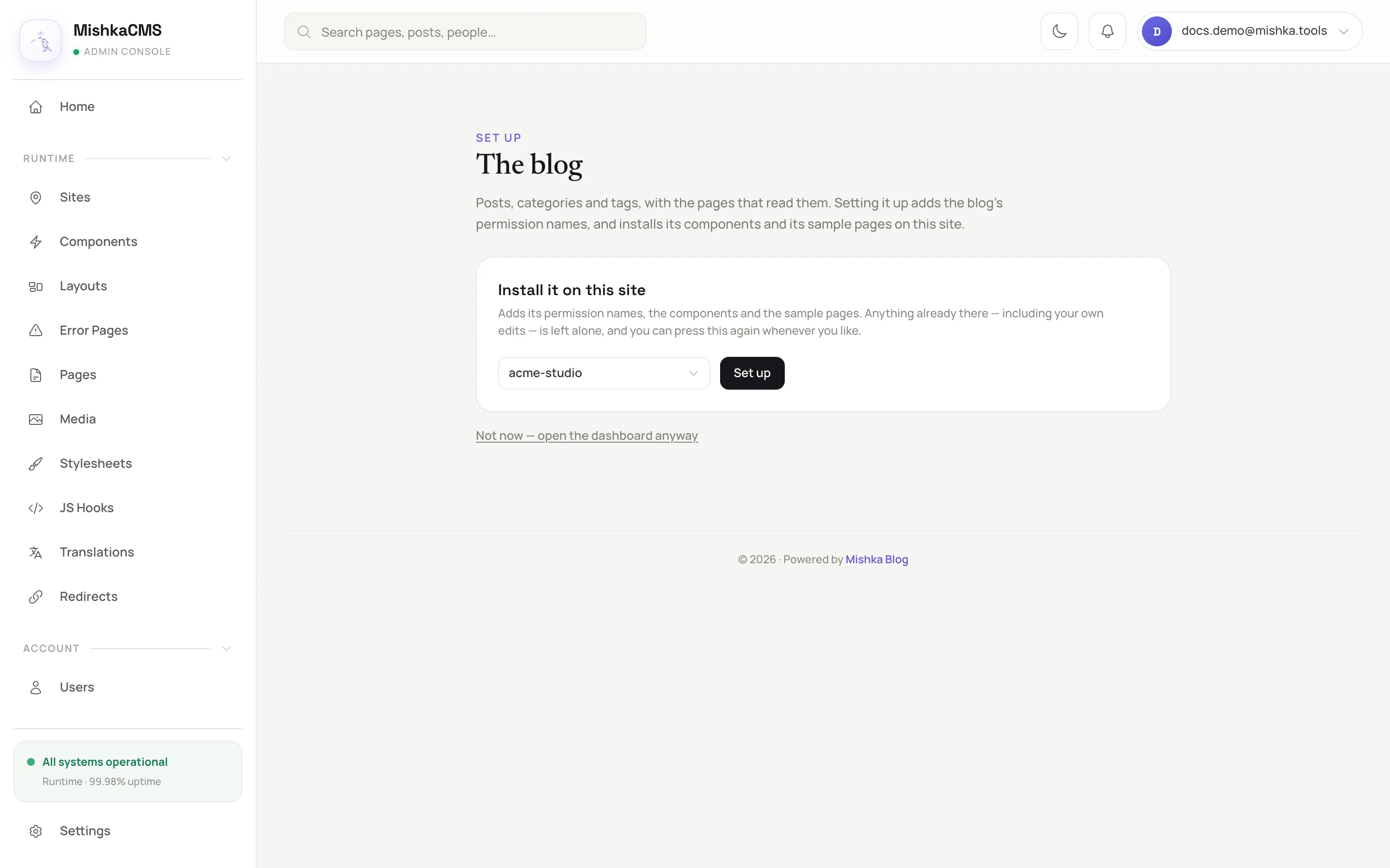the first-run screen titled The blog, with the Install it on this site card, the Site dropdown and the Set up button